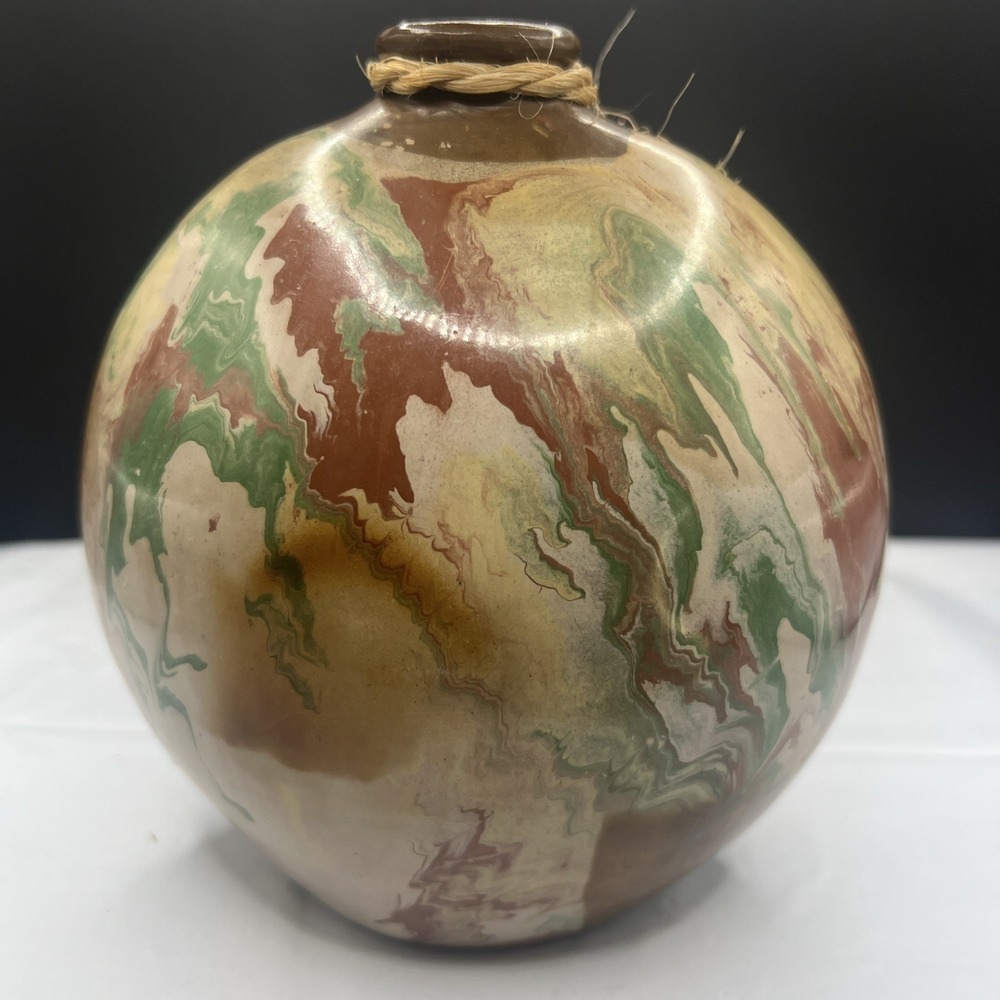 Vintage Jesus Rivas Chulucanas Peru Pottery 6.5" Sphere Gourd Vase 2001